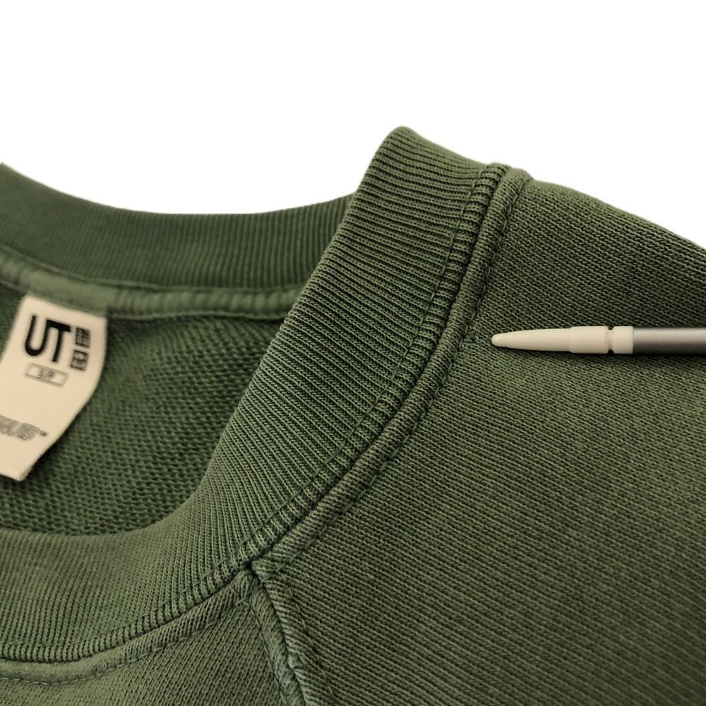 Uniqlo Peanuts Snoopy Joe Cool Crew Neck Sweatshirt Green Pullover Raglan Size S - Picture 14 of 16